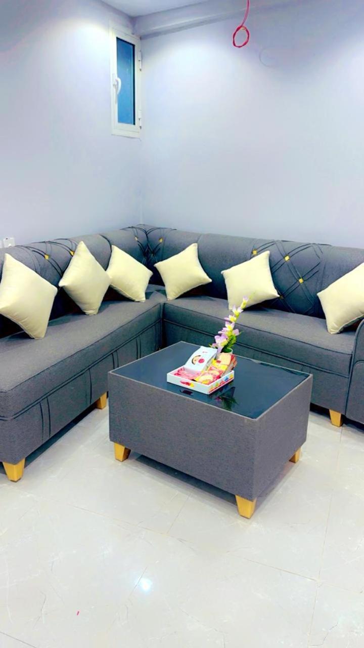 دار المدينة House Madinah Apartment Медина Екстериор снимка