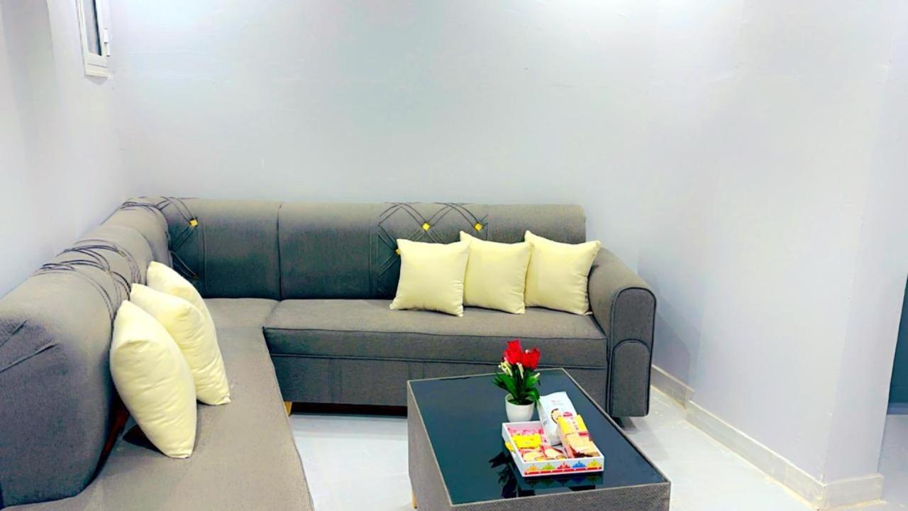 دار المدينة House Madinah Apartment Медина Екстериор снимка
