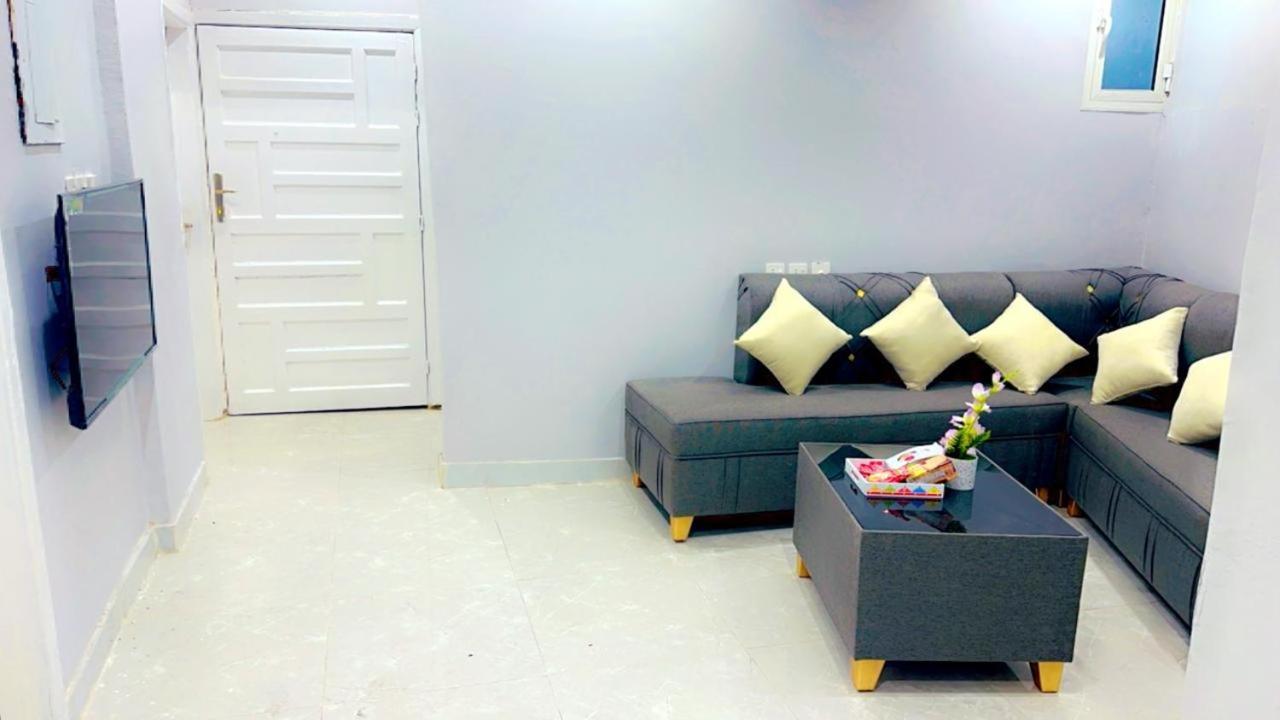 دار المدينة House Madinah Apartment Медина Екстериор снимка